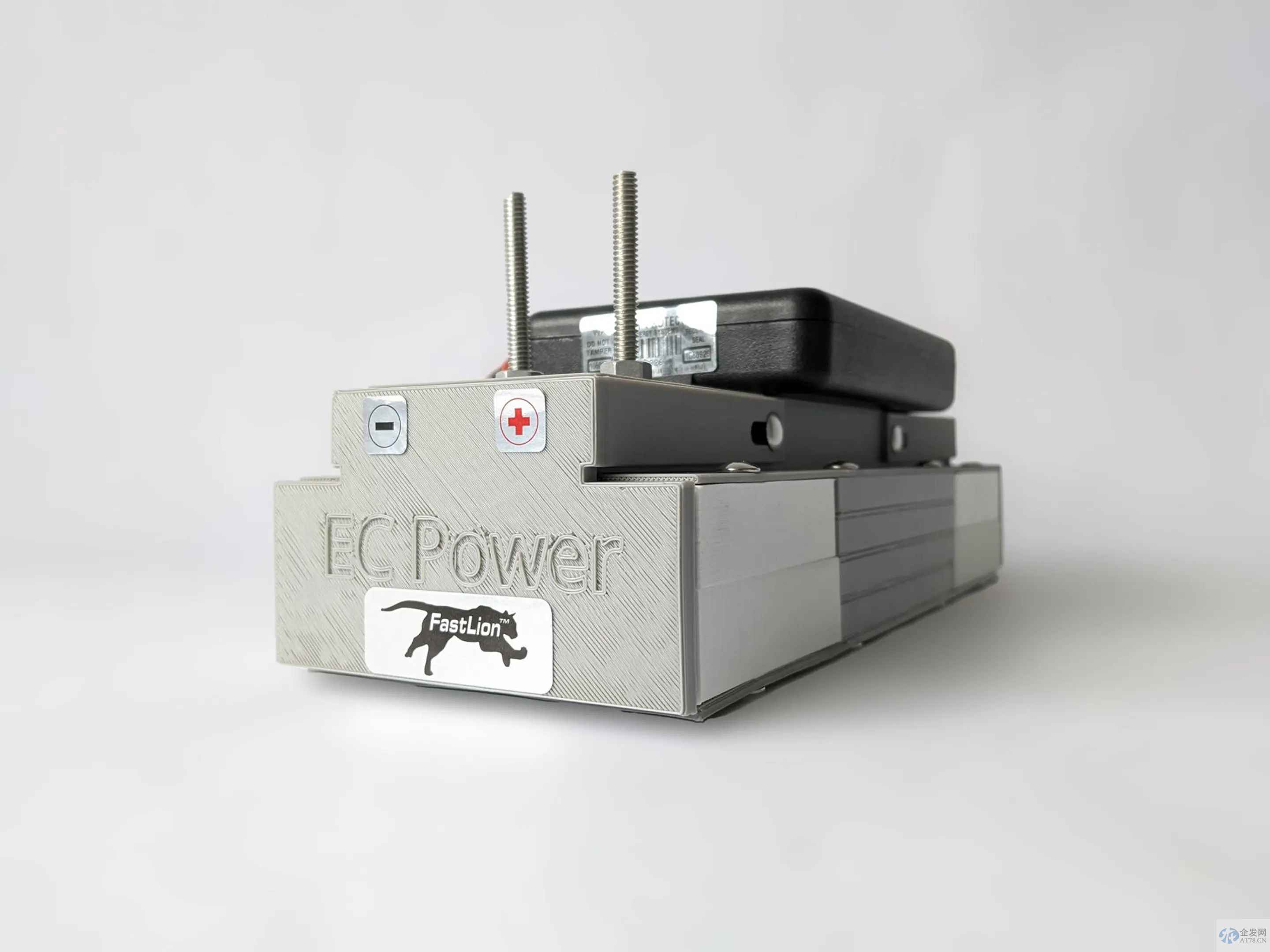 11分钟充电70%！新技术可兼顾高密度及快充 EV动力电池或迎大突破