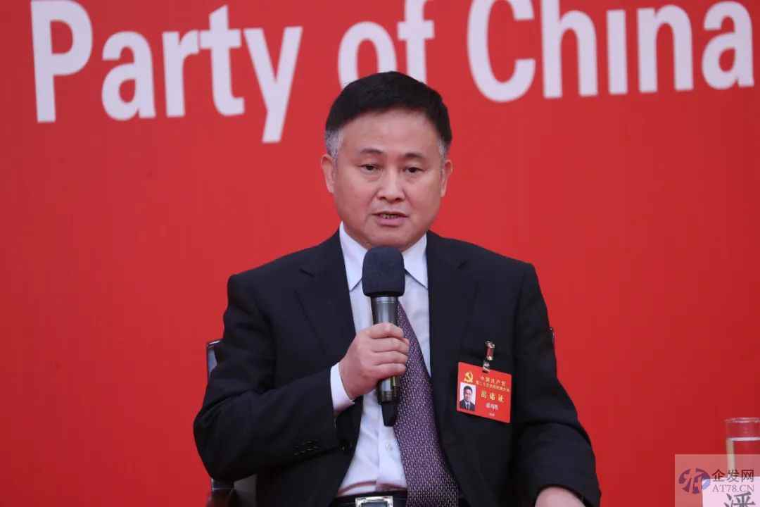 央行副行长潘功胜:中国外汇储备连续17年全球第一 央行副行长潘功胜:中国外汇储备连续17年全球第一