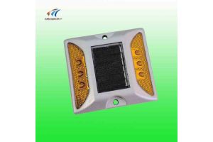 桂林太阳能道钉 高速公路发光道钉 导流带太阳能道钉 桂林太阳能道钉 高速公路发光道钉 导流带太阳能道钉