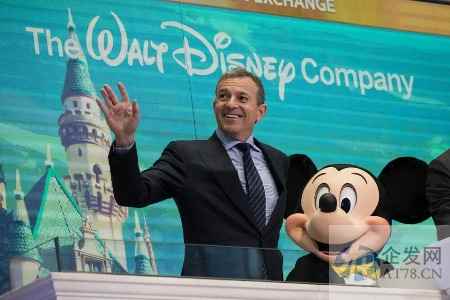 迪士尼宫斗内幕：前CEO收紧决策权引众怒 换帅首日亲信就被拿下