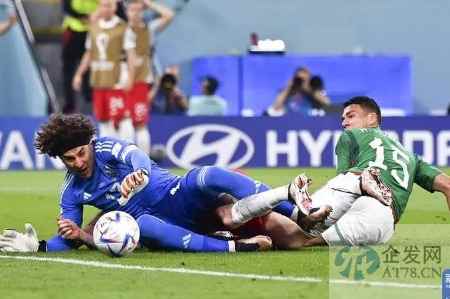 转播平台暗战解说嘉宾：同样的世界杯不同的流量