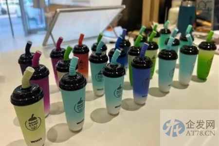 果味电子烟变装回归，三无产品“奶茶杯”猖獗