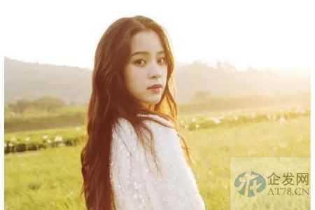 在奢侈品这个圈子，明星并不是真正的“意见领袖”