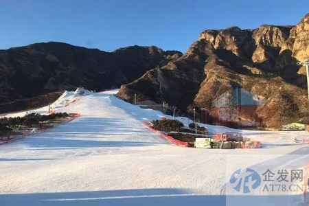 京城滑雪场提速造雪