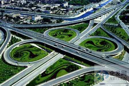 交通运输部要求全面恢复道路客运服务