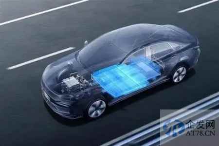 中央经济工作会议定调新能源车产业：促销费、固基建、补强链