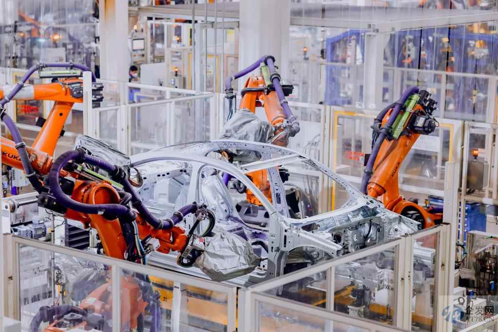 稳生产扩需求,政策“组合拳”为提振工业助力 稳生产扩需求,政策“组合拳”为提振工业助力