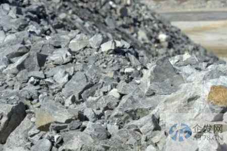 非洲最大锂矿国收紧出口管制 中国三大矿业公司不受禁令约束