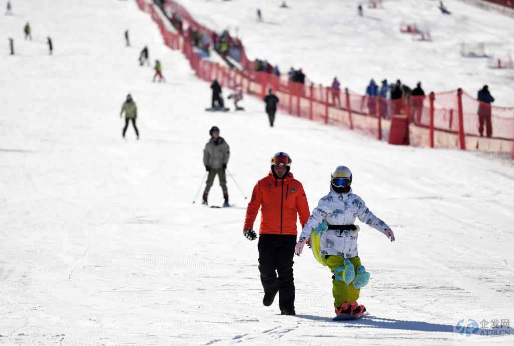 文旅部门多举措促进冬季旅游消费和市场供给 文旅部门多举措促进冬季旅游消费和市场供给