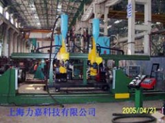 自动轧辊堆焊机