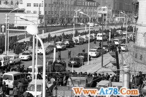 48小时击毙持枪杀人歹徒(组图)