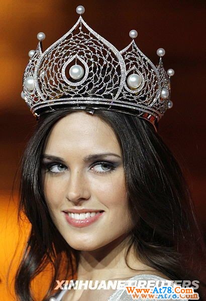 俄罗斯小姐出炉的台前幕后(组图)