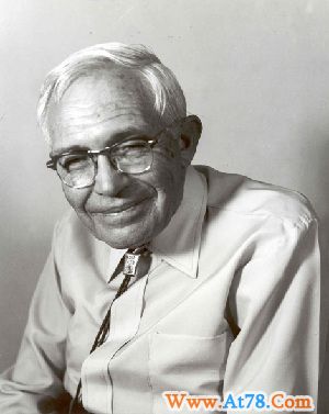 1930年3月13日 美国天文学家汤博发现冥王星