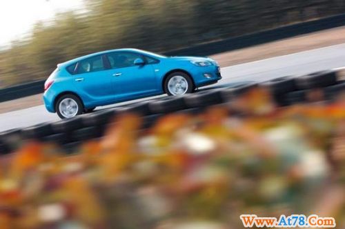 道不同不相为谋 对比英朗与六代高尔夫