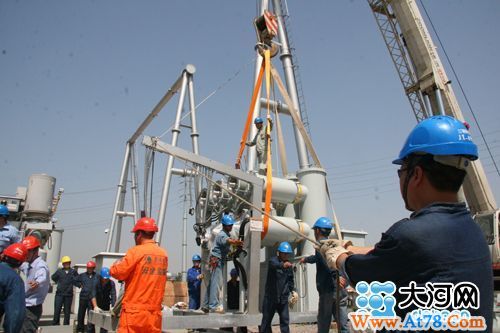 助力“中华人民共和国速度” 河南电力服务郑西高铁纪实(组图)