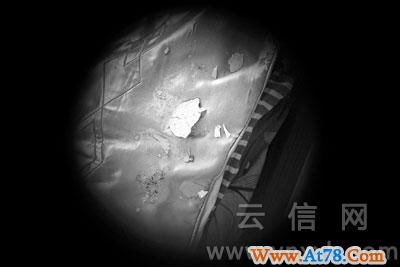 (社会)楼板只有5.9厘米厚 居民买新房遭遇“楼薄薄”(组图)