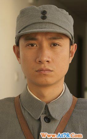 文章《雪豹》中化身热血男儿 为圆英雄梦破相