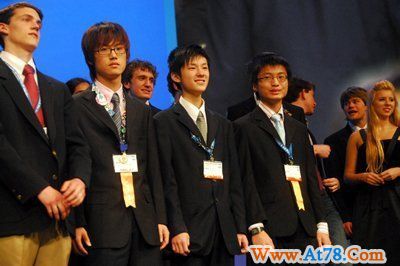 著名华人导演吴宇森获颁影响世界华人大奖(图)