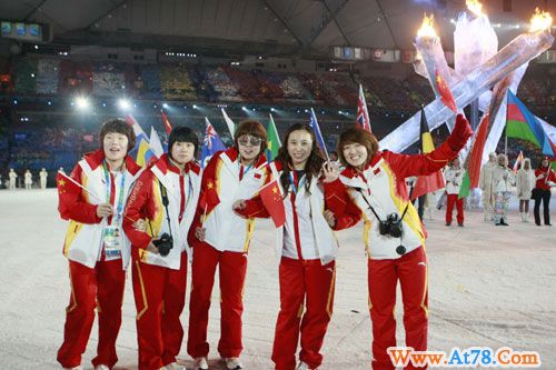 著名华人导演吴宇森获颁影响世界华人大奖(图)