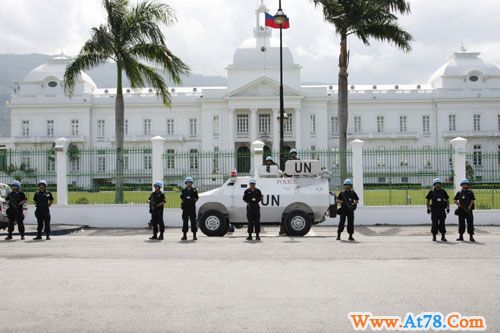 著名华人导演吴宇森获颁影响世界华人大奖(图)