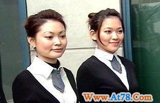 台“国光小姐”17年后重出江湖 笑容甜美(组图)