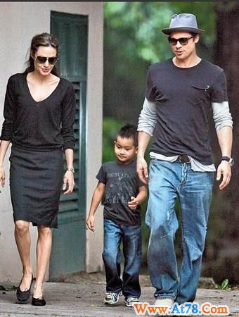 皮特朱莉炫耀8岁天才儿 通四国语言智商高