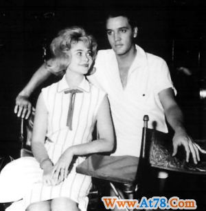 被揭睡过3000女人(组图)