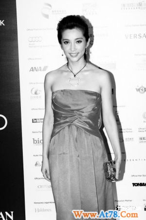 明星很少很尴尬(组图)