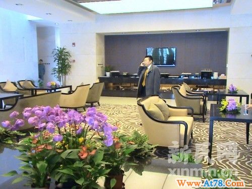 虹桥机场公务机基地启用 60停机位服务世博高端旅客(组图)