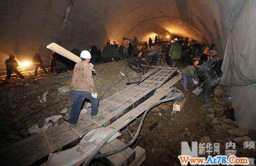 新旗下营隧道塌方事故抢险导洞开掘取得新进展