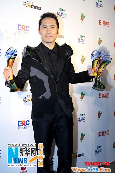 风云榜陈楚生咸鱼翻身 尚雯婕LadyGaga装抢镜