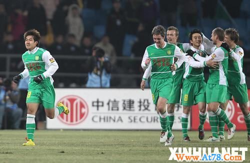 中超联赛“从头再来”　国安、鲁能主场告捷(组图)
