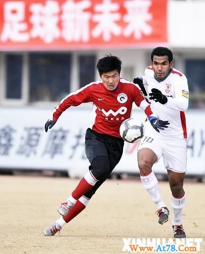 中超联赛“从头再来”　国安、鲁能主场告捷(组图)