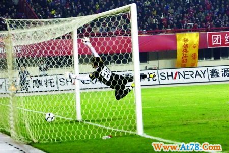 新赛季中超首场0∶2不敌建业 诡异乌龙击溃力帆