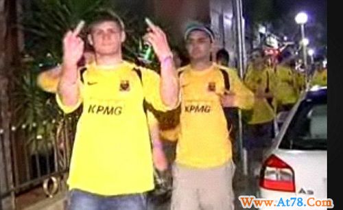 五千名英国大学生涌入西班牙小城狂欢遭抗议(图)