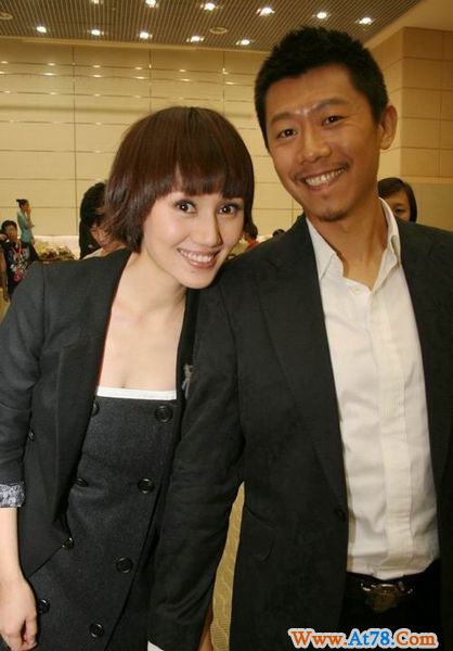 夏雨初为人父情绪平静：宝宝很健康 母女平安(图)