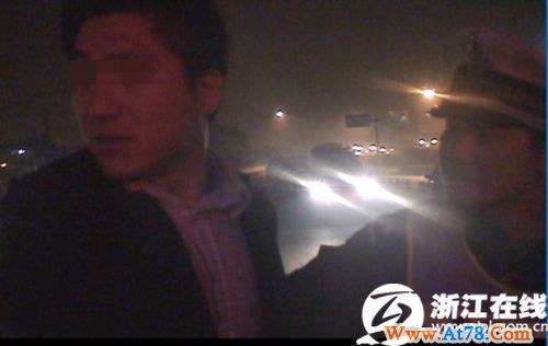 “全国高速首例酒驾被扣12分”竟是宁波车(组图)