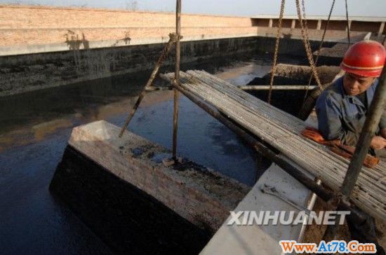 延安市洛川县污油泥泄漏污染初步得到控制(组图)