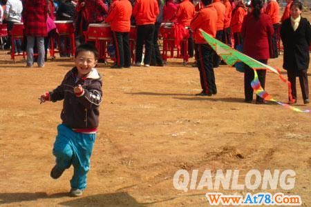 雁栖风筝节开幕 不夜谷宛若风筝世界(多图)