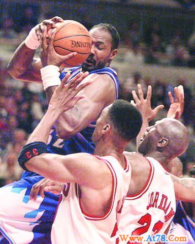 美媒提前曝邮差马龙和皮蓬同在今年入选名人堂(图)