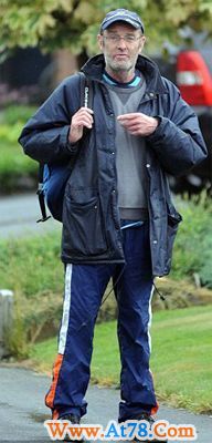 英汉挥霍900万镑彩票大奖 离婚被骗潦倒去世(组图)