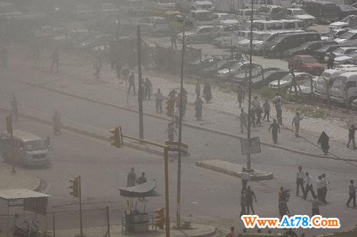 图文：巴格达市中心发生三起连环爆炸