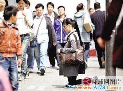 全球匪夷所思的另类乞丐(组图)