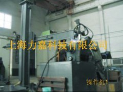 焊接操作机
