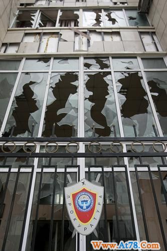 吉反对派代表飞往莫科斯与俄方会谈