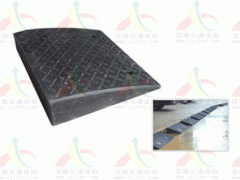 深雅生产橡胶路沿坡