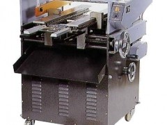 全自动PC板切脚机