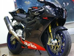 出售阿普利亚rsv1000摩托车 价格 3800元 出售阿普利亚rsv1000摩托车 价格 3800元