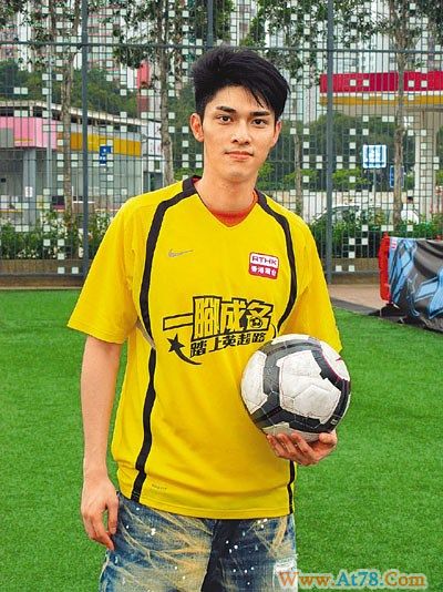 关楚耀涉毒后结束一年闭关复出接受批评(图)