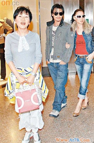 张柏芝产期延后婆婆狄波拉赞其是好妈妈(图)